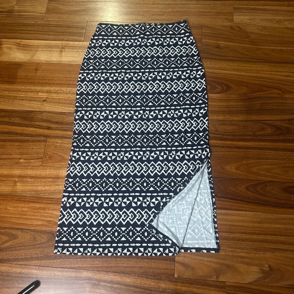 LOFT Petites Maxi Skirt‎ boho Print Side Slit tribal print beach